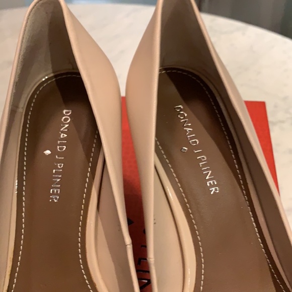 Donald J Pliner - Treva Nude Heels - Picture 3 of 7
